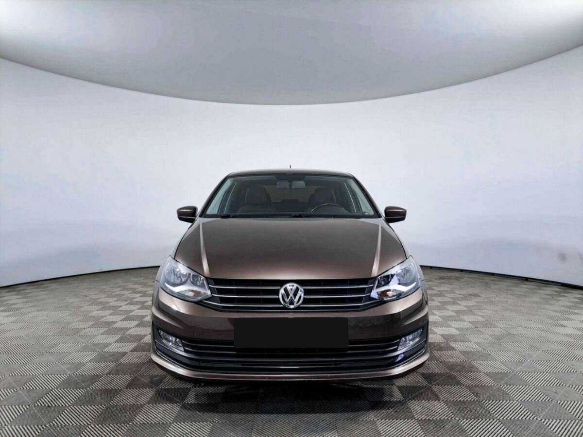 Volkswagen Polo с пробегом — 2016 год. Фото: #1