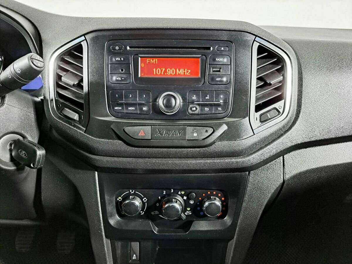 Lada (ВАЗ) XRAY с пробегом — 2017 год. Фото: #12