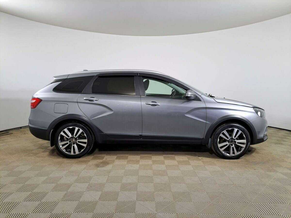 Lada (ВАЗ) Vesta с пробегом — 2019 год. Фото: #3