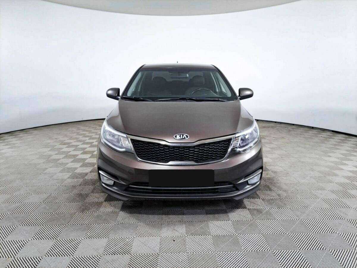 Kia Rio с пробегом — 2016 год. Фото: #1