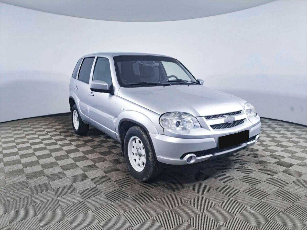 Chevrolet Niva с пробегом — 2016 год. Фото: #2