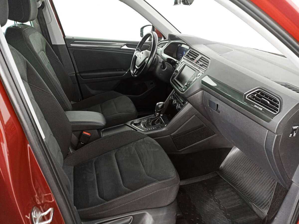 Volkswagen Tiguan с пробегом — 2017 год. Фото: #8