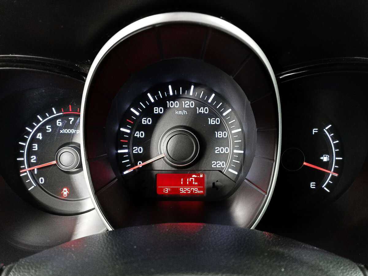 Kia Rio с пробегом — 2015 год. Фото: #10