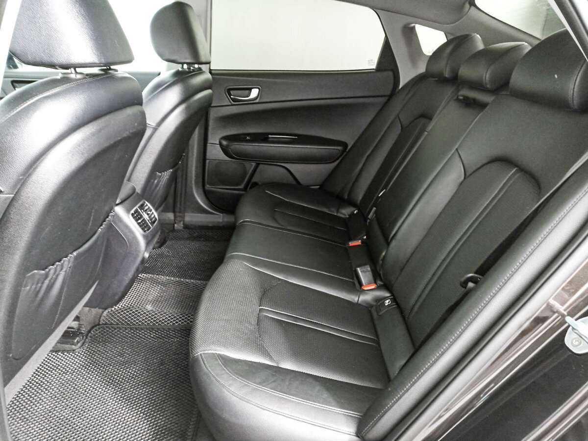 Kia Optima с пробегом — 2017 год. Фото: #9