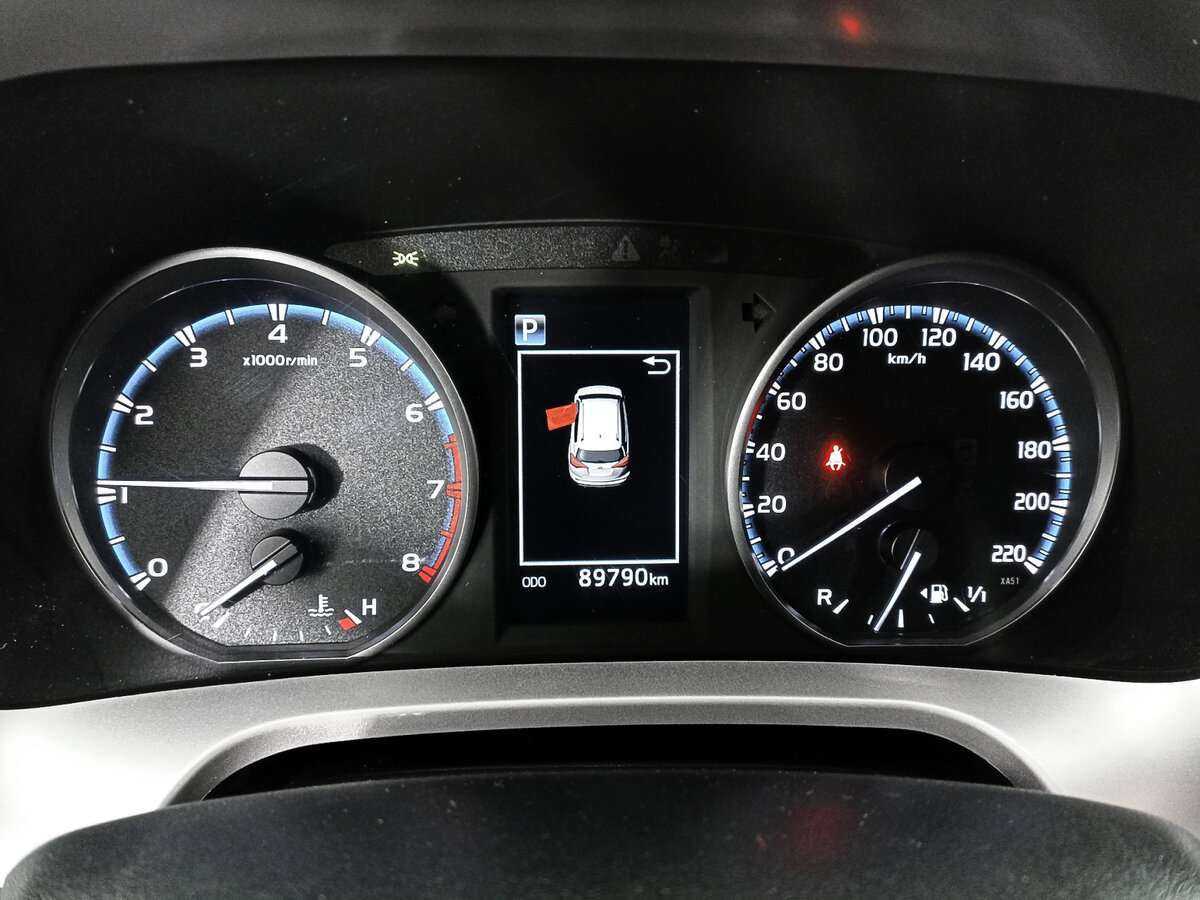 Toyota RAV4 с пробегом — 2019 год. Фото: #10