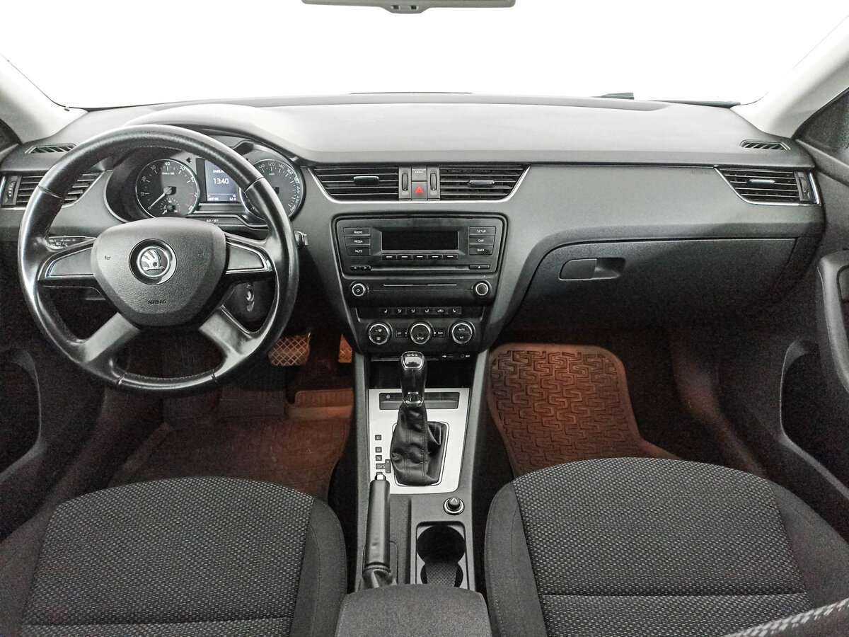 Skoda Octavia с пробегом — 2014 год. Фото: #11