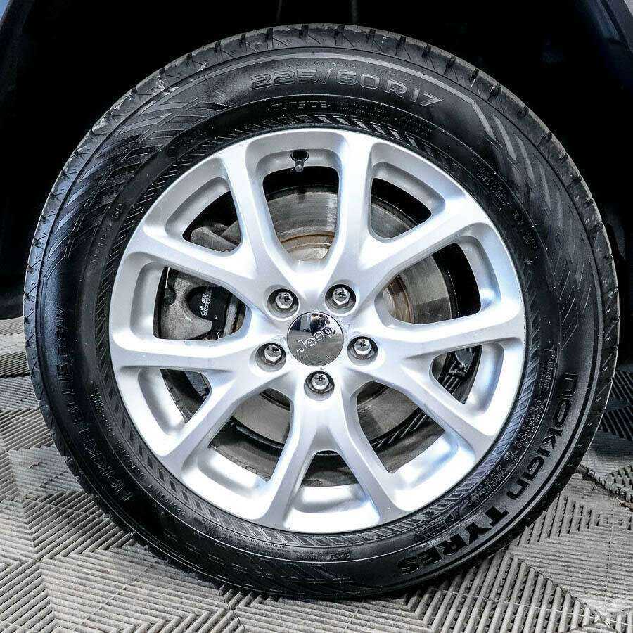 Jeep Cherokee с пробегом — 2014 год. Фото: #15