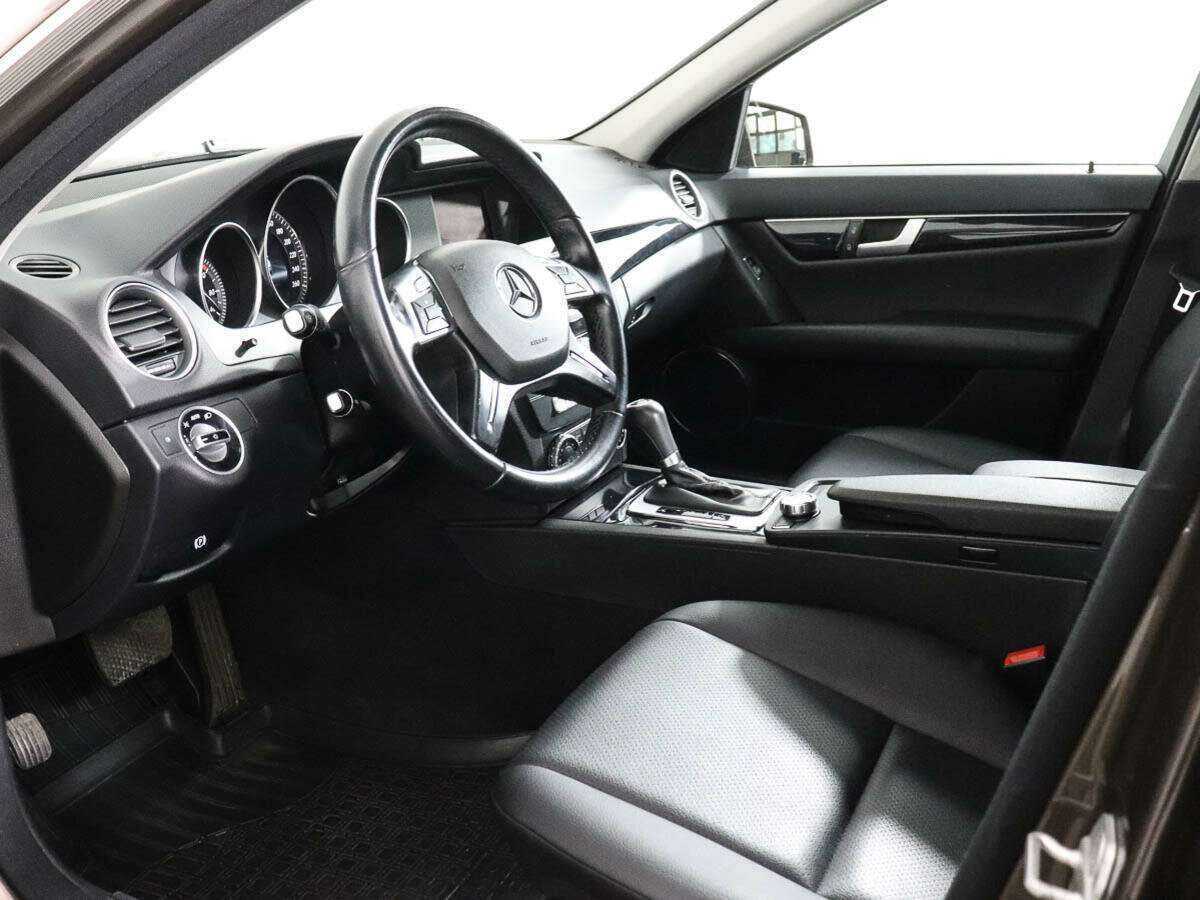 Mercedes-Benz C-Класс с пробегом — 2012 год. Фото: #7