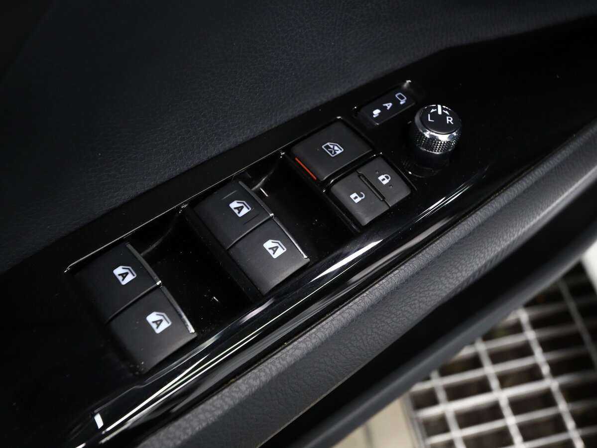 Toyota Camry с пробегом — 2020 год. Фото: #5