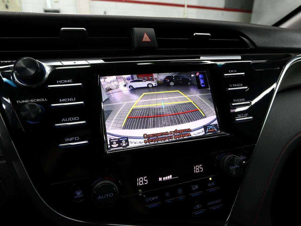 Toyota Camry с пробегом — 2020 год. Фото: #18