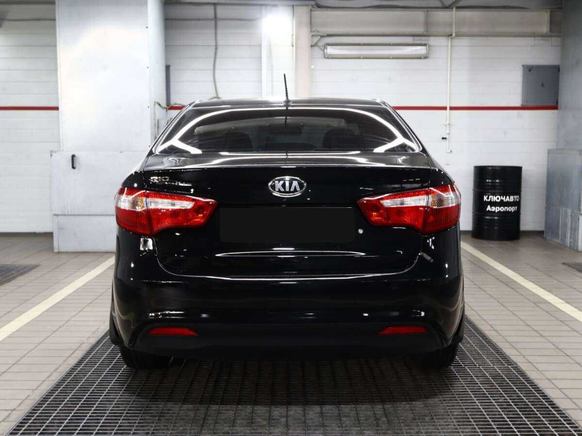 Kia Rio с пробегом — 2013 год. Фото: #3