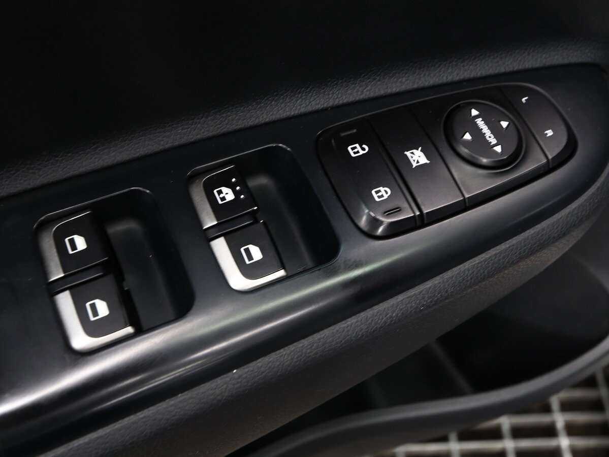 Kia Rio с пробегом — 2019 год. Фото: #8