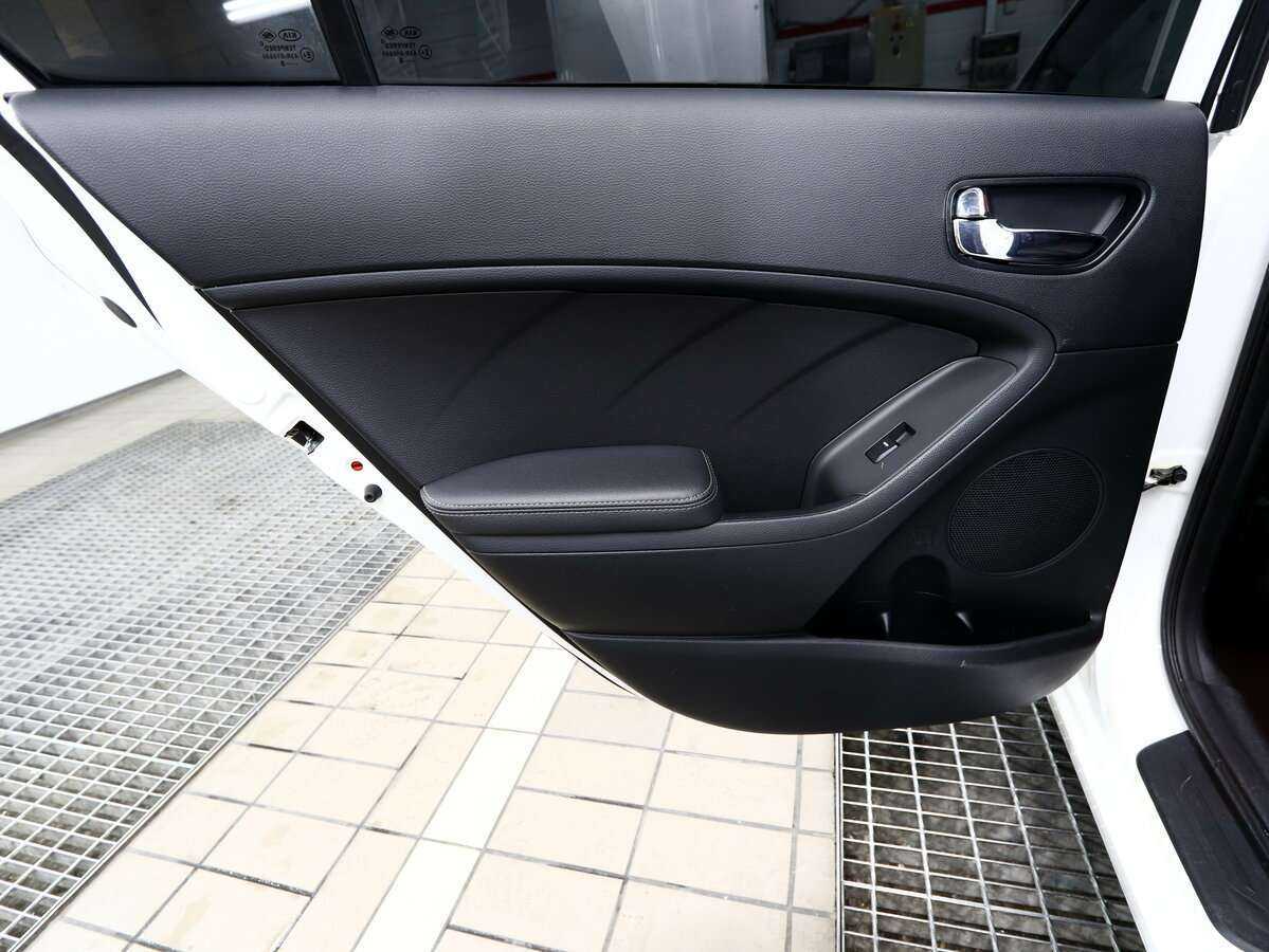 Kia Cerato с пробегом — 2018 год. Фото: #13