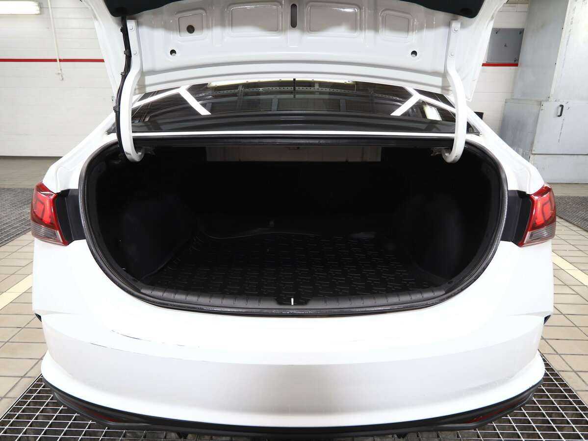 Hyundai Solaris с пробегом — 2020 год. Фото: #4