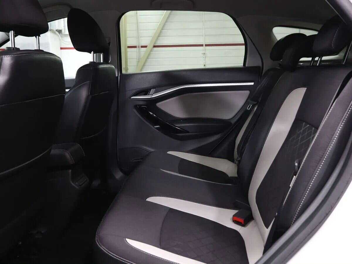 Lada (ВАЗ) Vesta с пробегом — 2018 год. Фото: #15