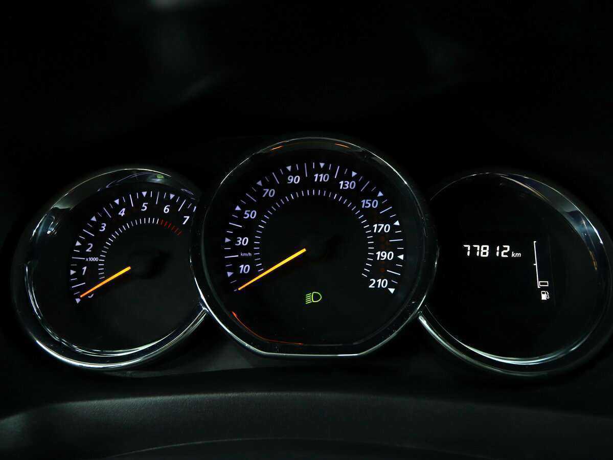 Renault Sandero с пробегом — 2020 год. Фото: #11