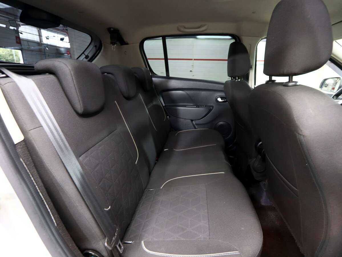 Renault Sandero с пробегом — 2020 год. Фото: #21