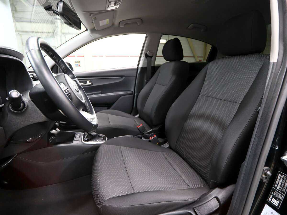 Kia Rio с пробегом — 2020 год. Фото: #9