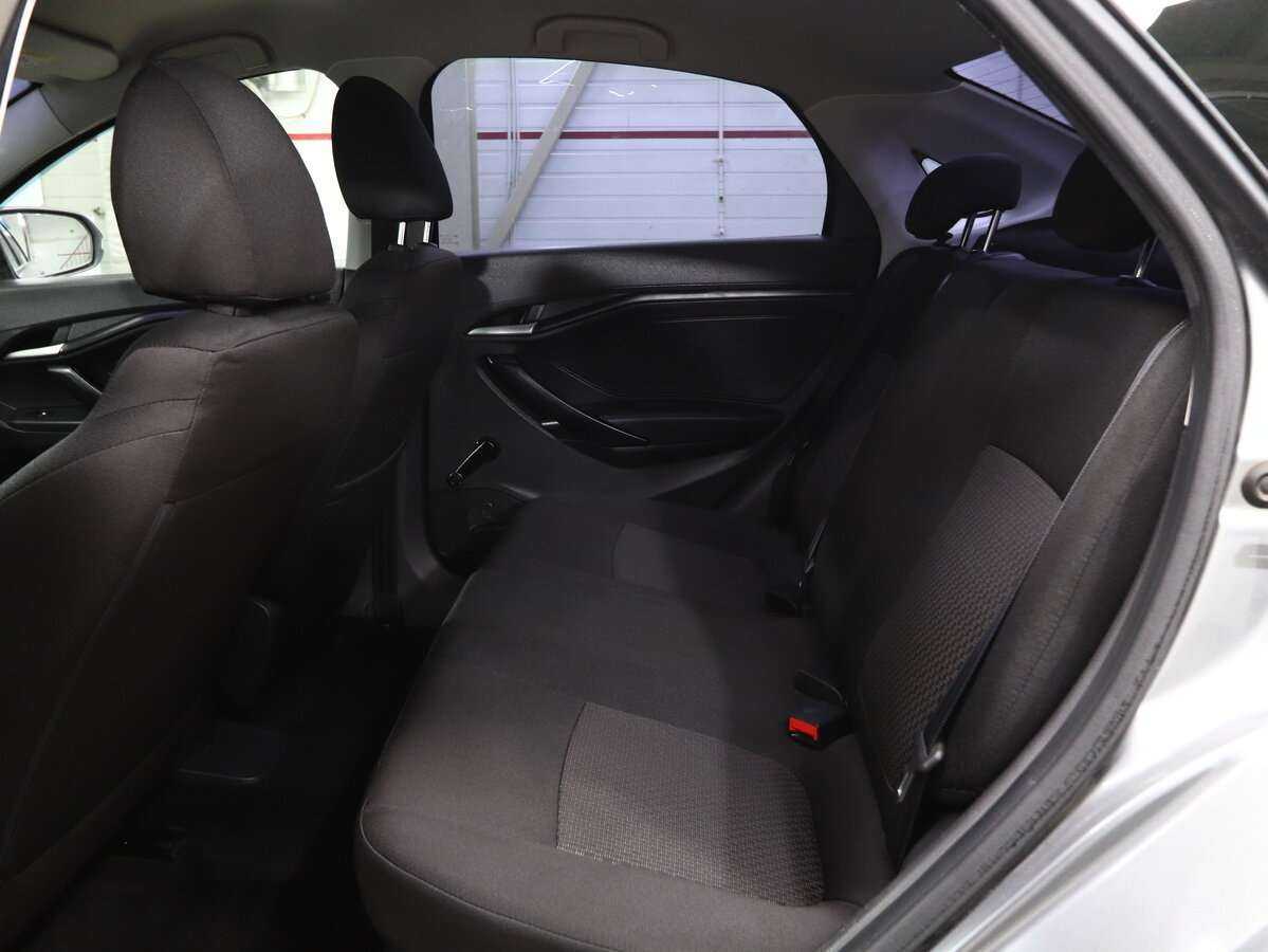 Lada (ВАЗ) Vesta с пробегом — 2018 год. Фото: #15