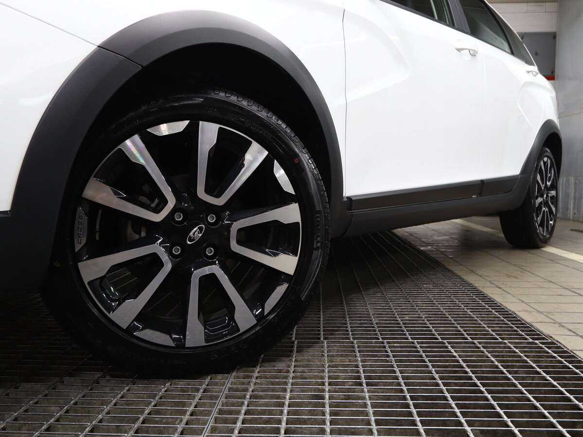 Lada (ВАЗ) Vesta с пробегом — 2023 год. Фото: #24