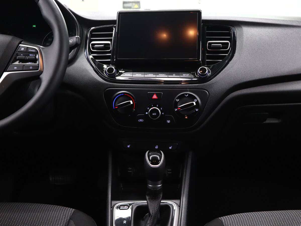 Hyundai Solaris с пробегом — 2021 год. Фото: #14