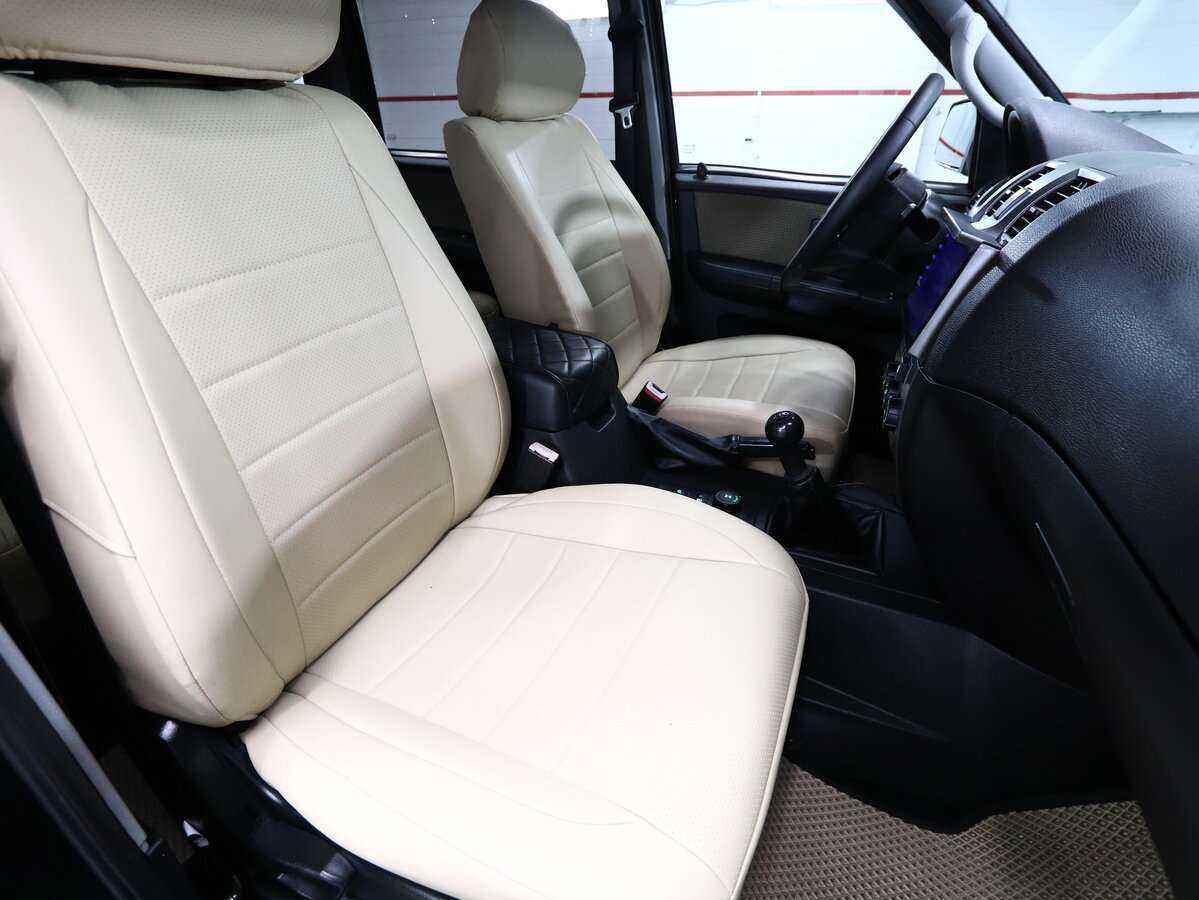 УАЗ Patriot с пробегом — 2014 год. Фото: #10