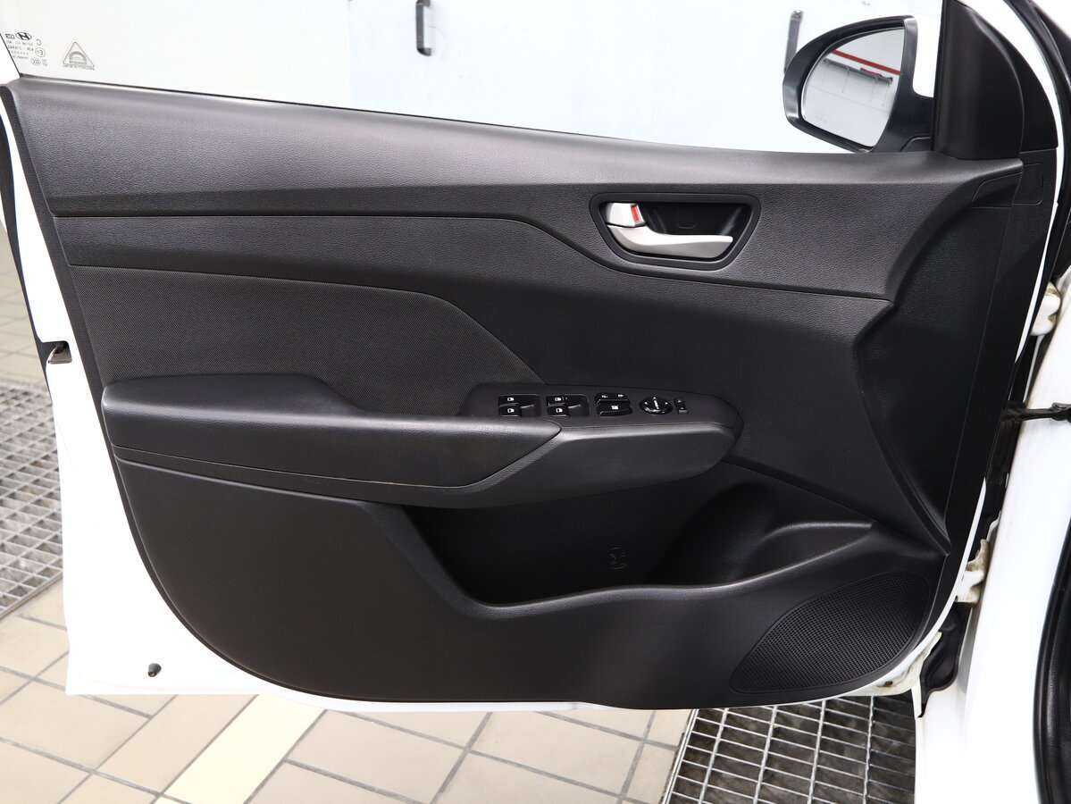 Hyundai Solaris с пробегом — 2018 год. Фото: #8