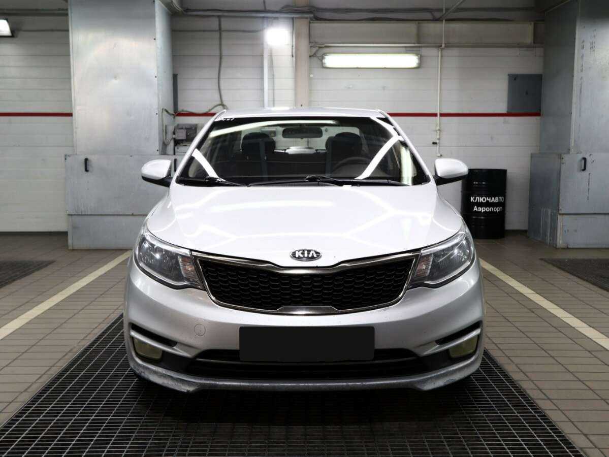 Kia Rio с пробегом — 2016 год. Фото: #1