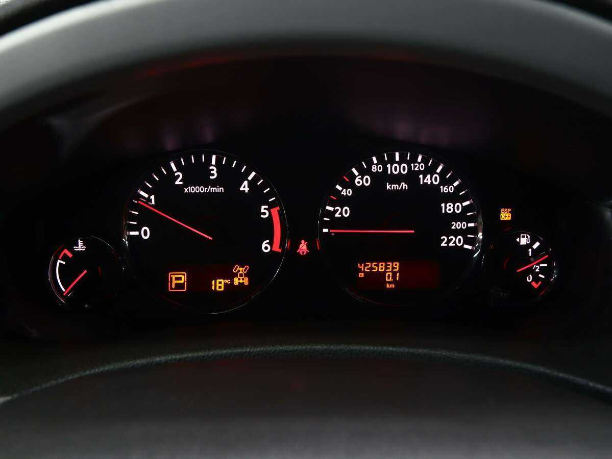 Nissan Pathfinder с пробегом — 2012 год. Фото: #12