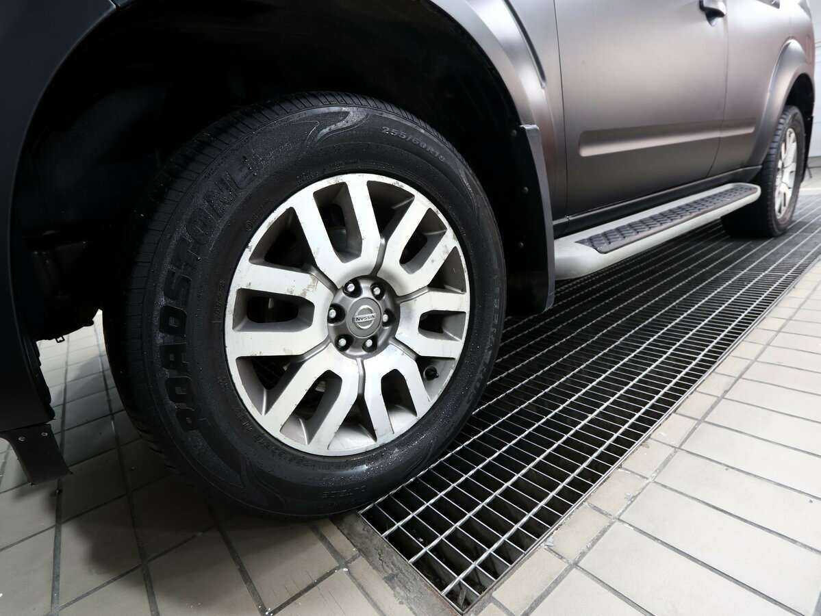 Nissan Pathfinder с пробегом — 2012 год. Фото: #13