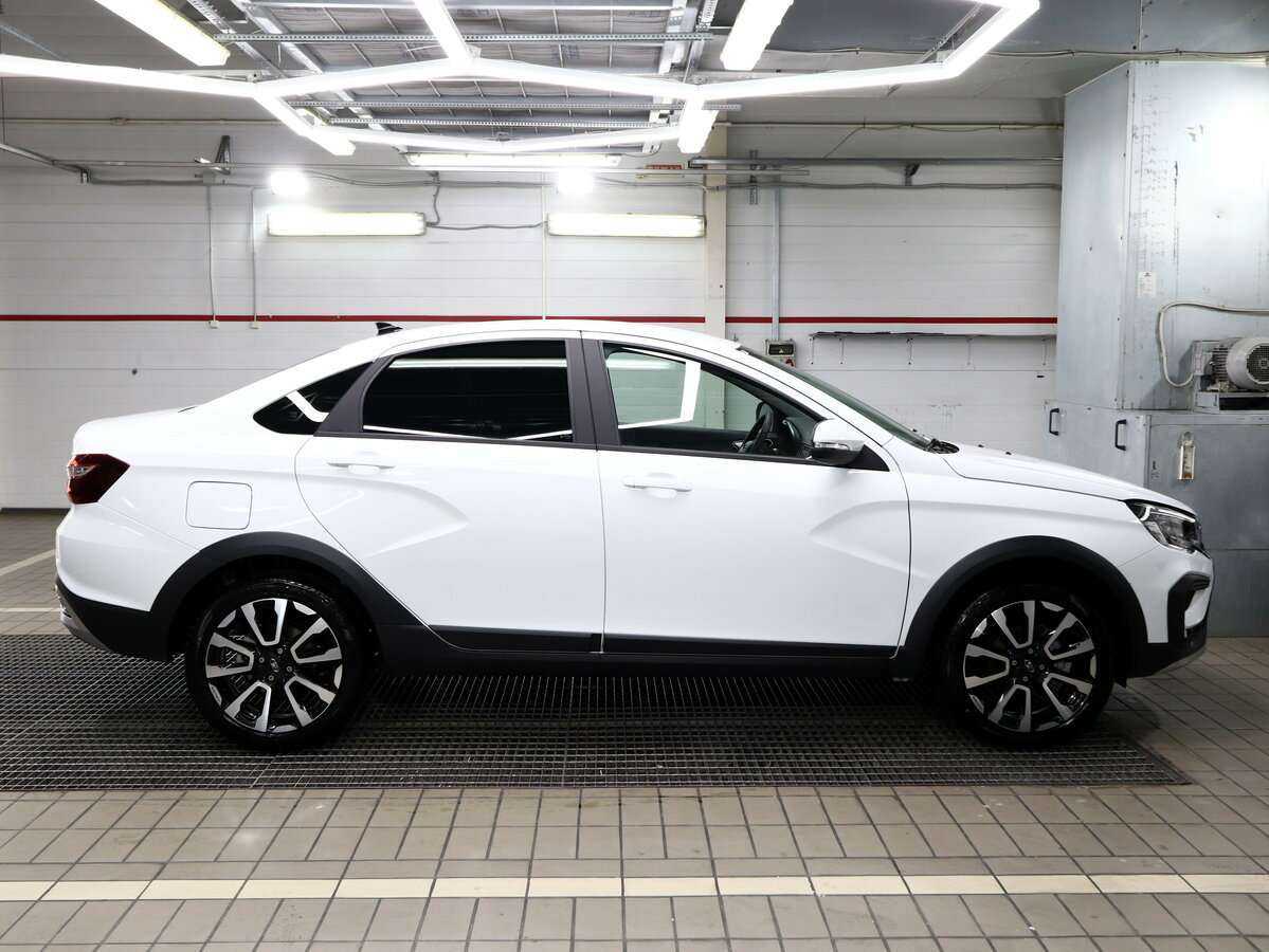 Lada (ВАЗ) Vesta с пробегом — 2023 год. Фото: #2