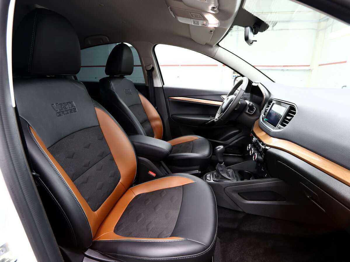 Lada (ВАЗ) Vesta с пробегом — 2023 год. Фото: #9