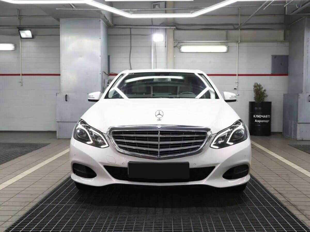 Mercedes-Benz E-Класс с пробегом — 2014 год. Фото: #1