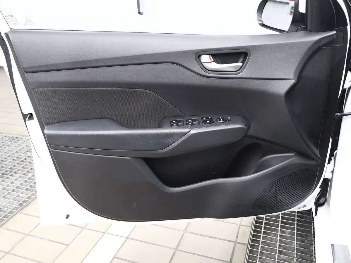 Hyundai Solaris с пробегом — 2019 год. Фото: #10