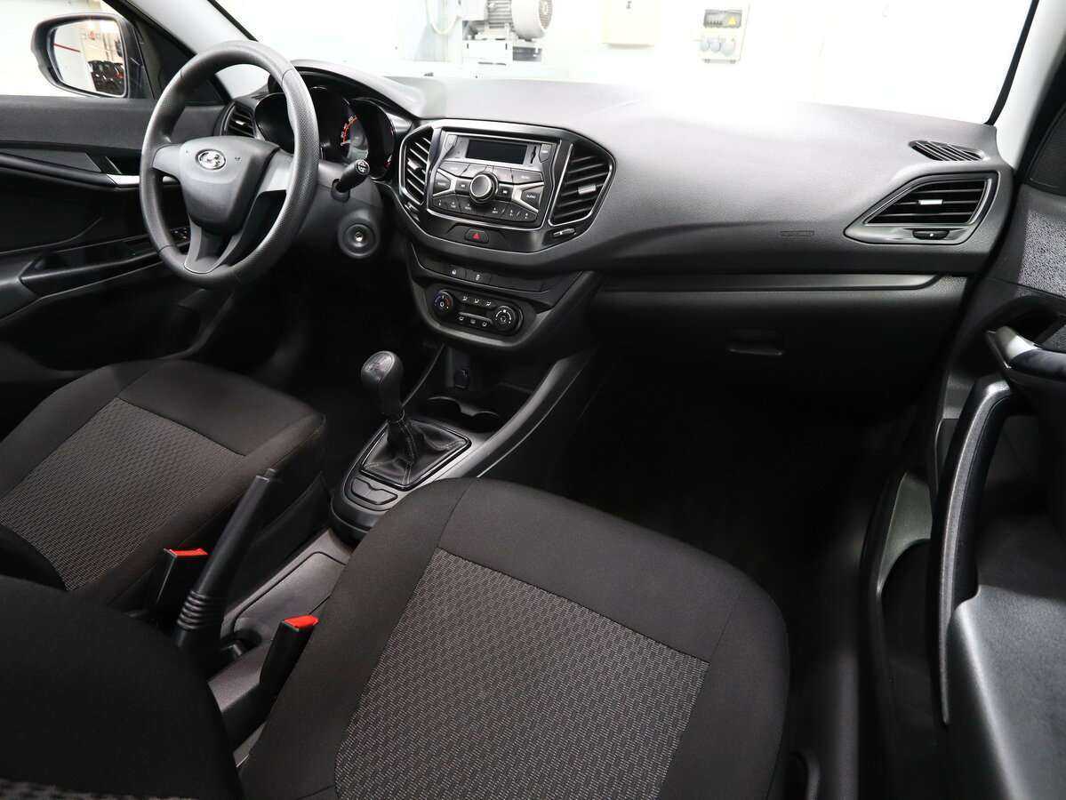 Lada (ВАЗ) Vesta с пробегом — 2020 год. Фото: #9