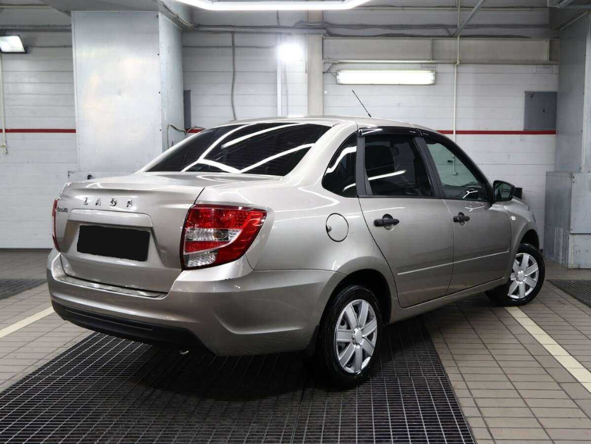 Lada (ВАЗ) Granta с пробегом — 2021 год. Фото: #3