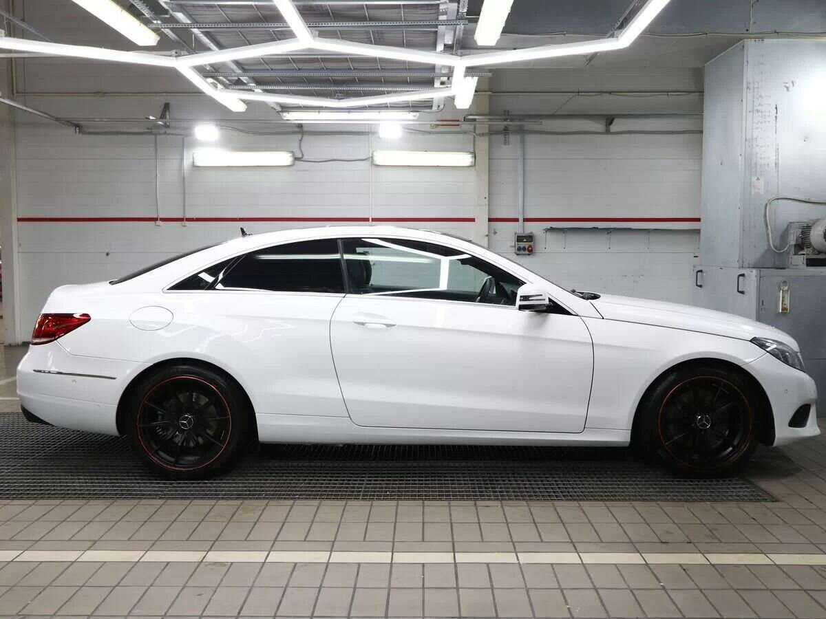 Mercedes-Benz E-Класс с пробегом — 2013 год. Фото: #1