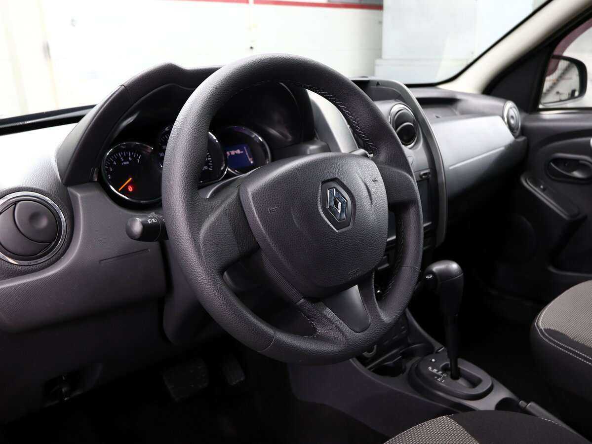 Renault Duster с пробегом — 2016 год. Фото: #12