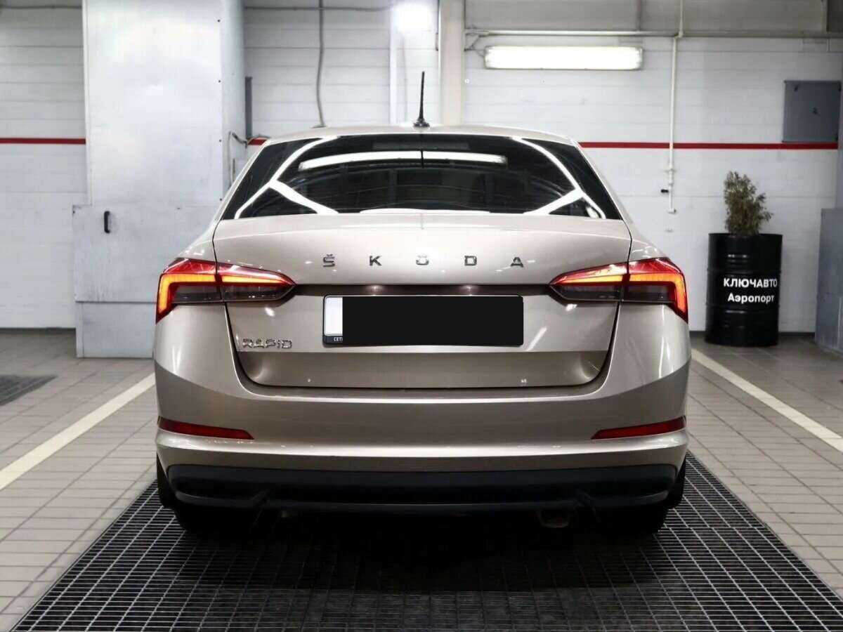 Skoda Rapid с пробегом — 2020 год. Фото: #3