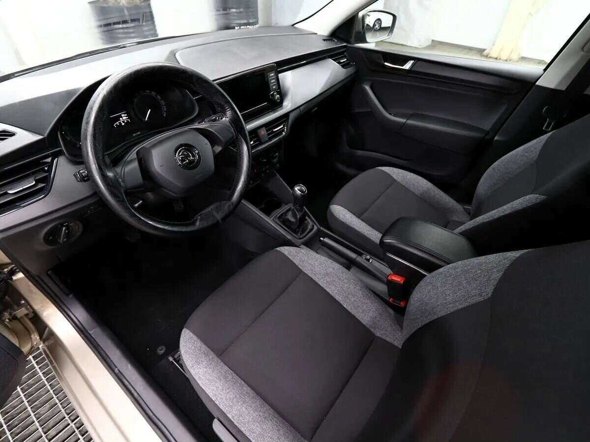 Skoda Rapid с пробегом — 2020 год. Фото: #6
