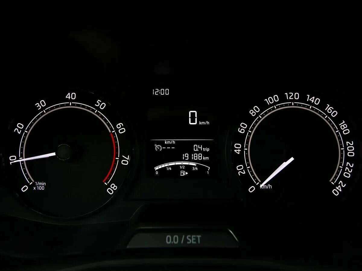 Skoda Rapid с пробегом — 2020 год. Фото: #12