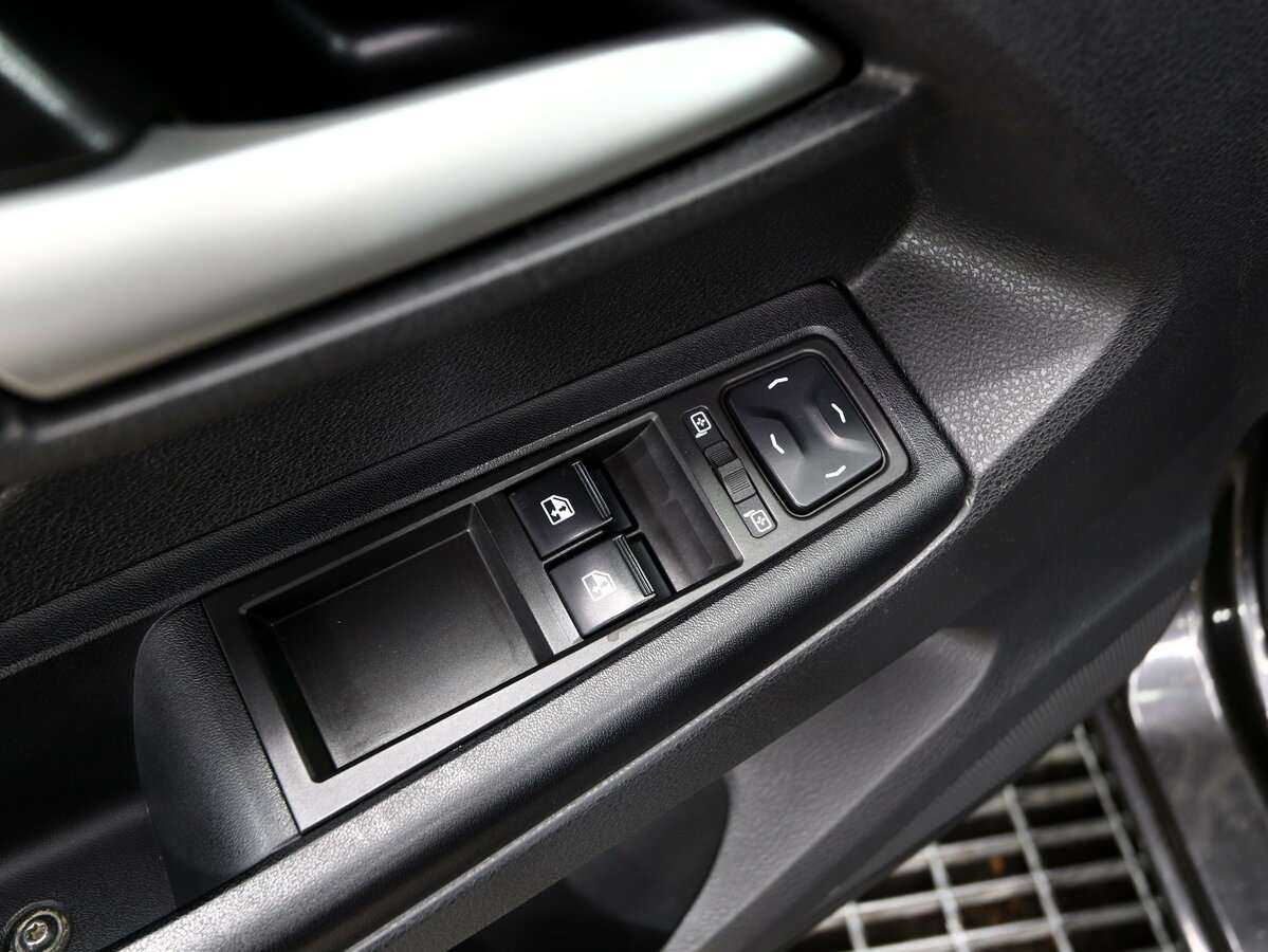 Lada (ВАЗ) Vesta с пробегом — 2015 год. Фото: #8