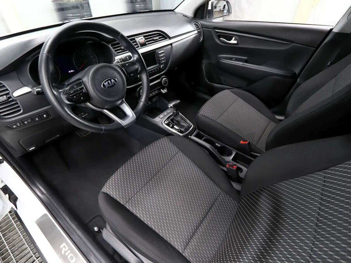 Kia Rio с пробегом — 2018 год. Фото: #7