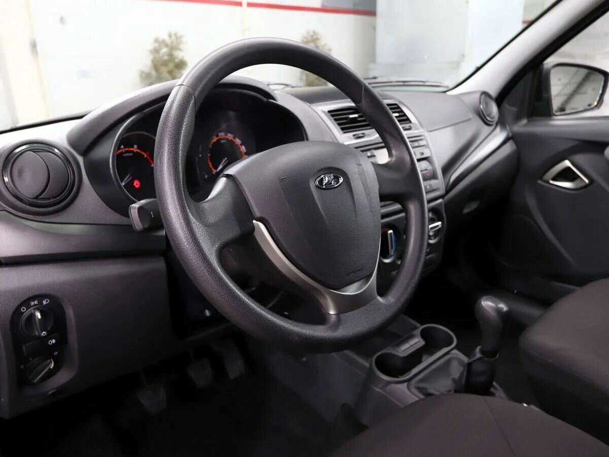 Lada (ВАЗ) Granta с пробегом — 2023 год. Фото: #5