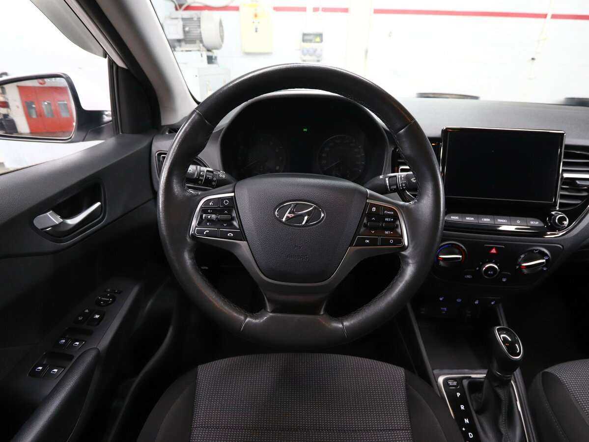 Hyundai Solaris с пробегом — 2021 год. Фото: #16