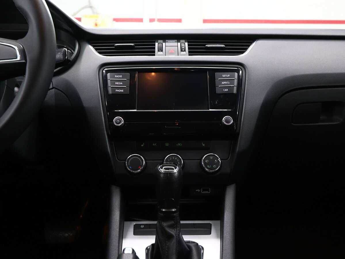 Skoda Octavia с пробегом — 2018 год. Фото: #17