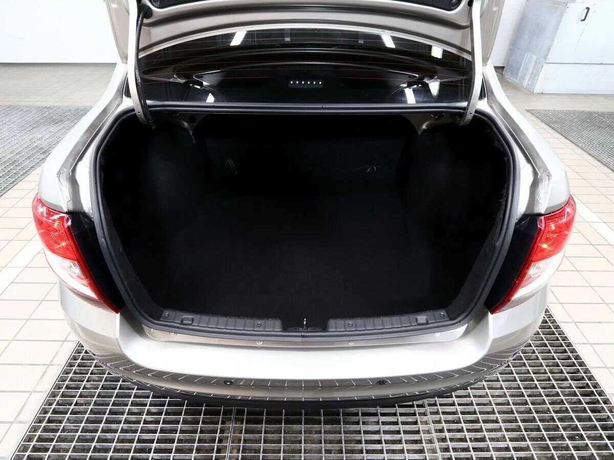 Lada (ВАЗ) Granta с пробегом — 2021 год. Фото: #4