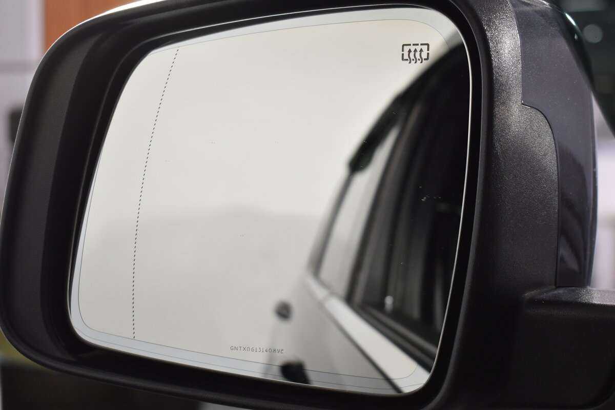 Jeep Grand Cherokee с пробегом — 2014 год. Фото: #28