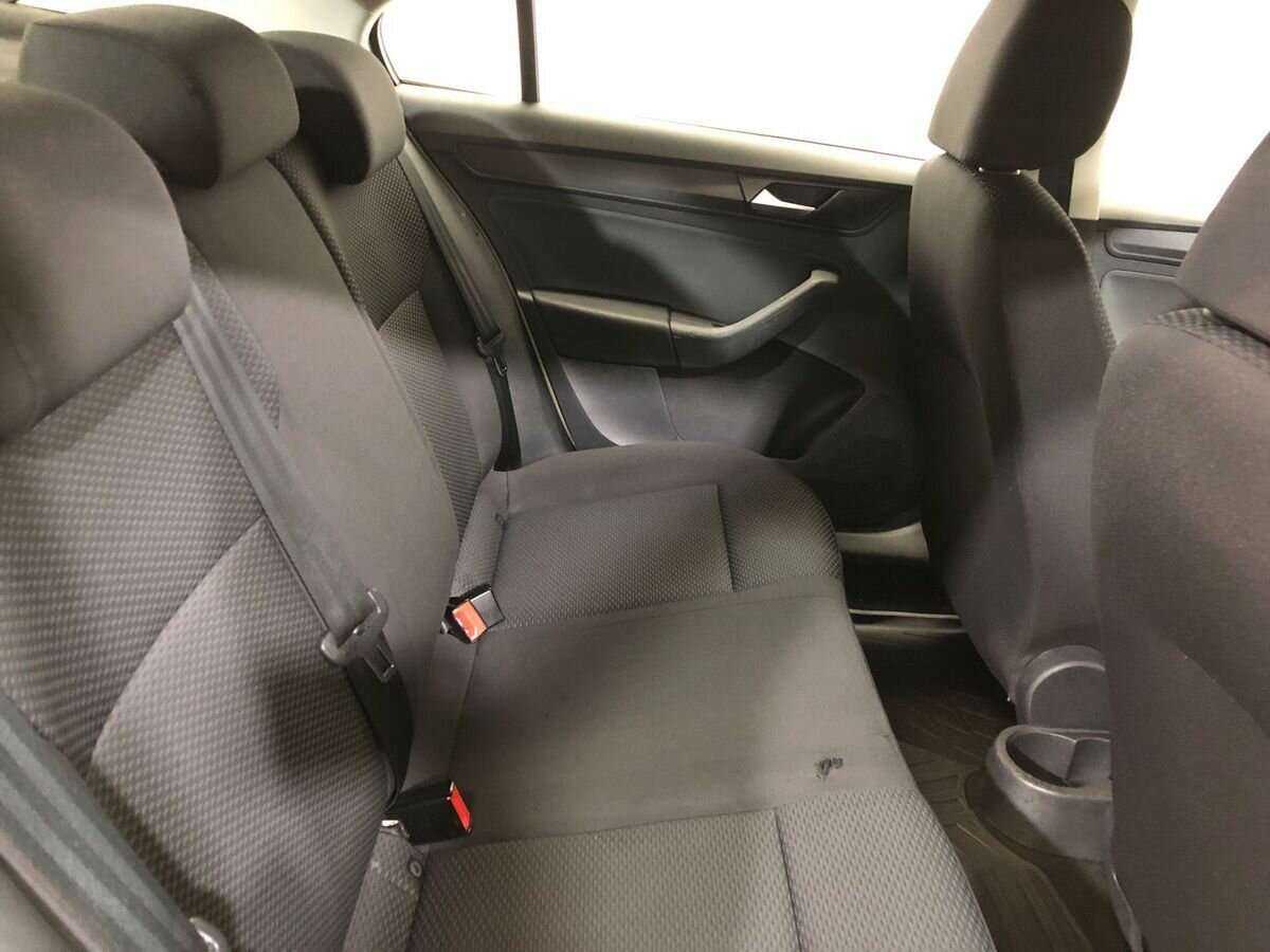 Volkswagen Polo с пробегом — 2020 год. Фото: #10