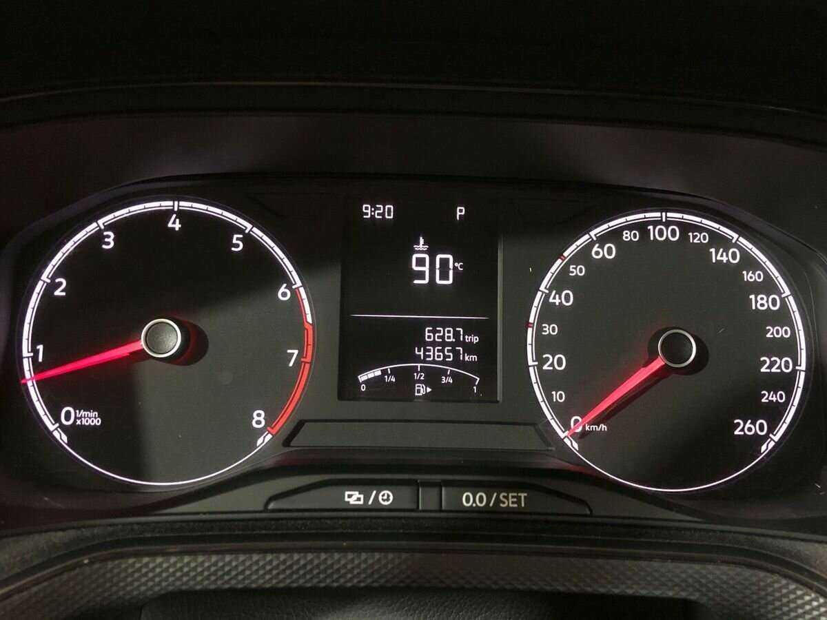 Volkswagen Polo с пробегом — 2020 год. Фото: #11
